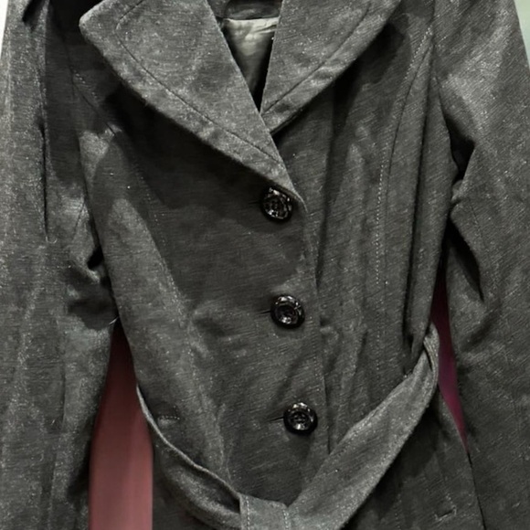 Guess Gray Belted Coat MEDIUM - Picture 6 of 6